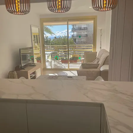 Apartment Charming Near - - 50sqm - Pool