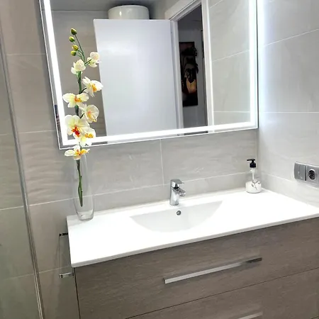 Charming Near - - 50sqm - Pool Apartment *