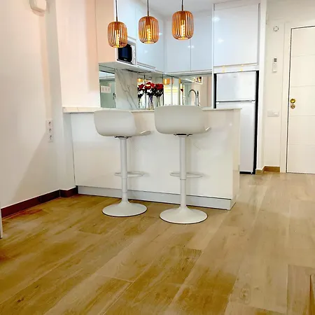 Apartment Charming Near - - 50sqm - Pool