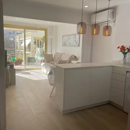 Charming Near - - 50sqm - Pool