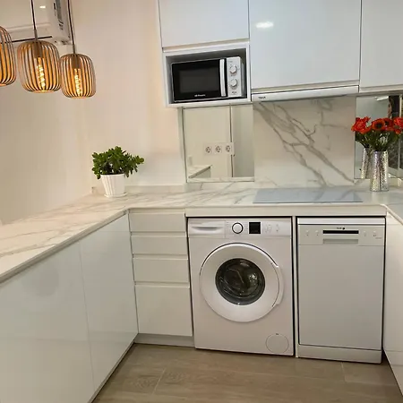 Charming Near - - 50sqm - Pool Apartment *